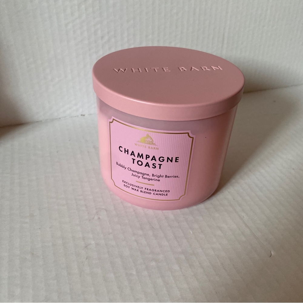 Champagne Toast Bath & Body Works White Barn 3 Wick Candle 14.5 Oz brand new - Picture 1 of 4